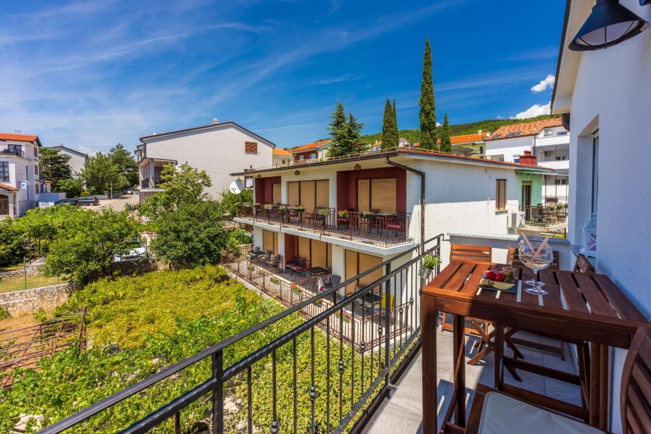 Ferienwohnung Summer Breeze Crikvenica Exterior foto